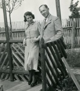 A photo showing Hedy and Paul Strnad in Prague. Photo by Jewish Museum Milwaukee